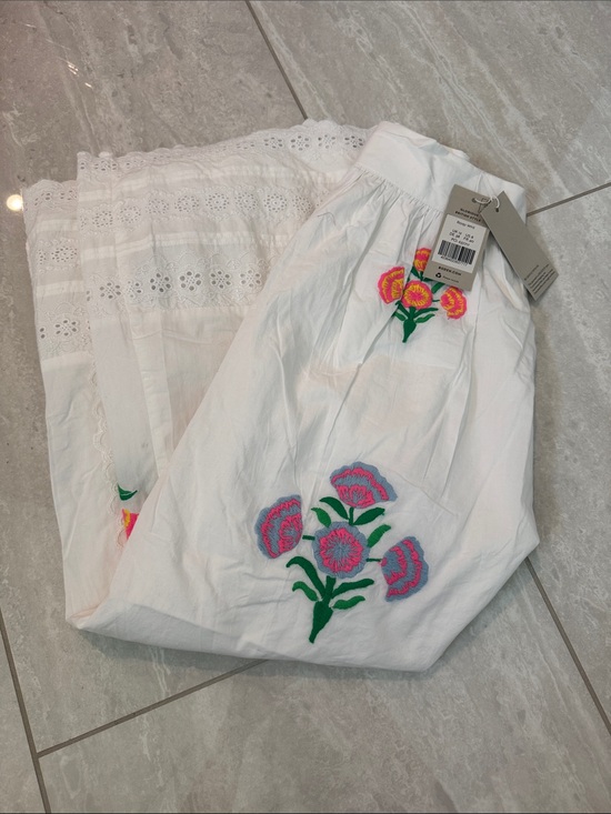 Boden Dresses & Skirts - Boden NWT UK 12 US 8 - White Embroidered Floral Midi Skirt